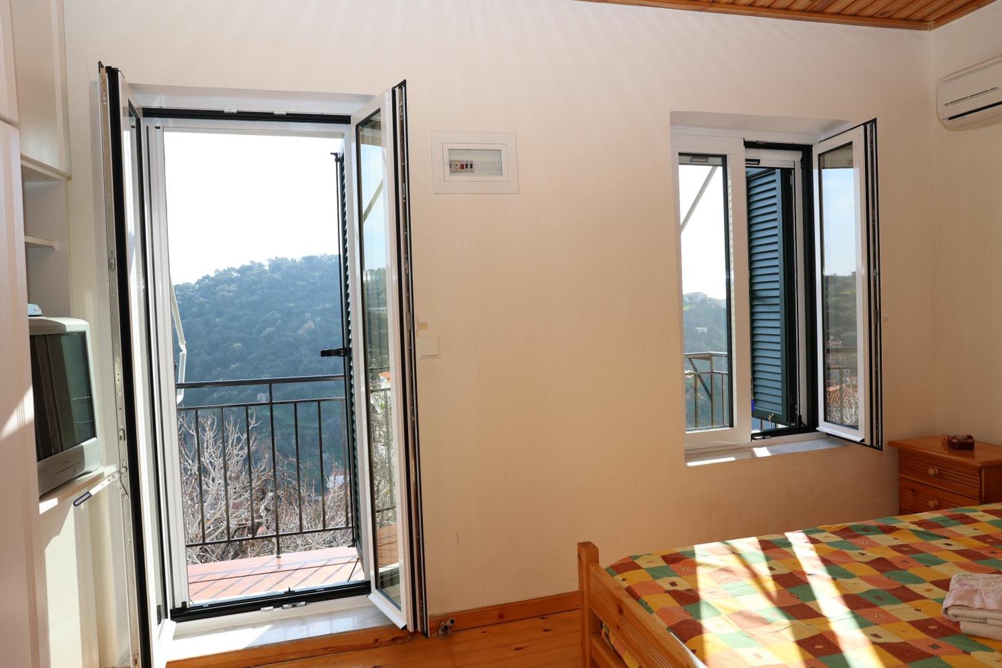 Mary'S Villas Plomari Esterno foto