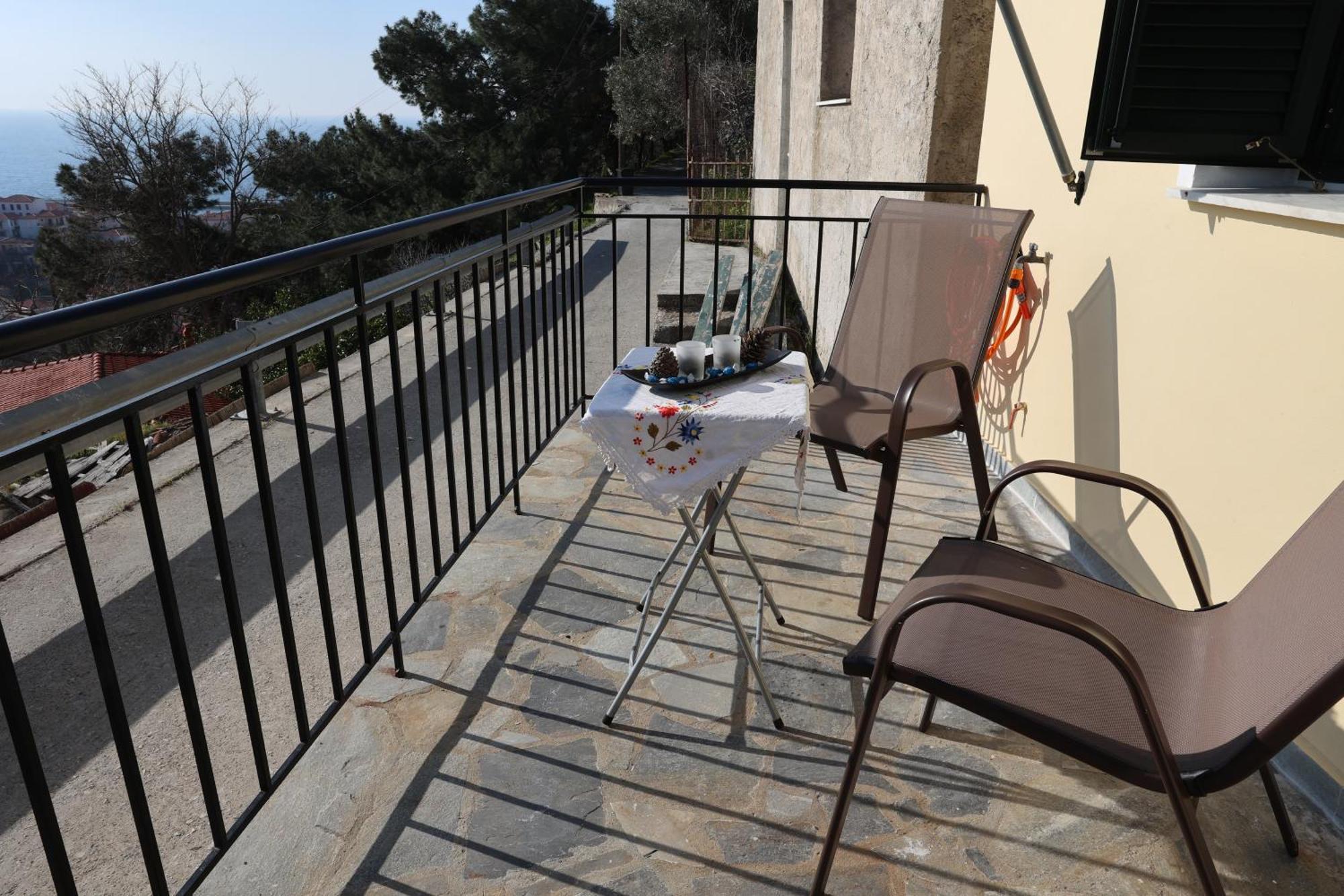 Mary'S Villas Plomari Esterno foto
